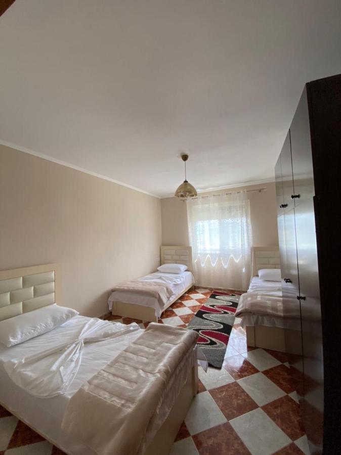 Dibra'S Apartment Shkodër Buitenkant foto